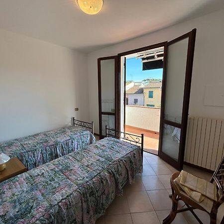 Appartamento La Casa Di Simo Montecalvoli Dış mekan fotoğraf